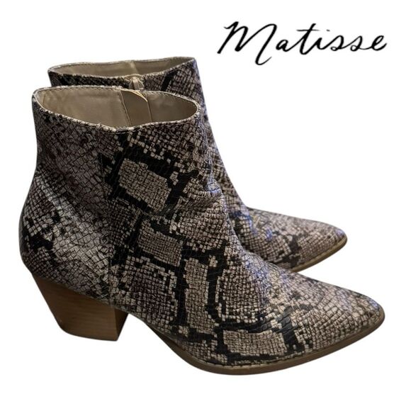 Lulus x Matisse Collab Spirit Snakeskin Heeled Western Ankle Boot Booties 8 - Picture 2 of 6